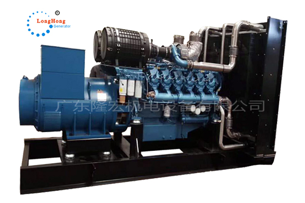 640KW（800KVA）濰柴動力柴油發(fā)電機組-12M26D792E201 （60HZ）